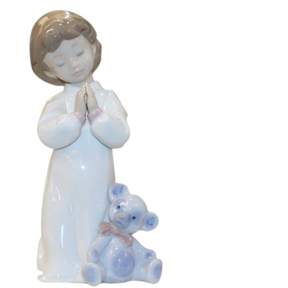Lladro: Nighttime Blessings
